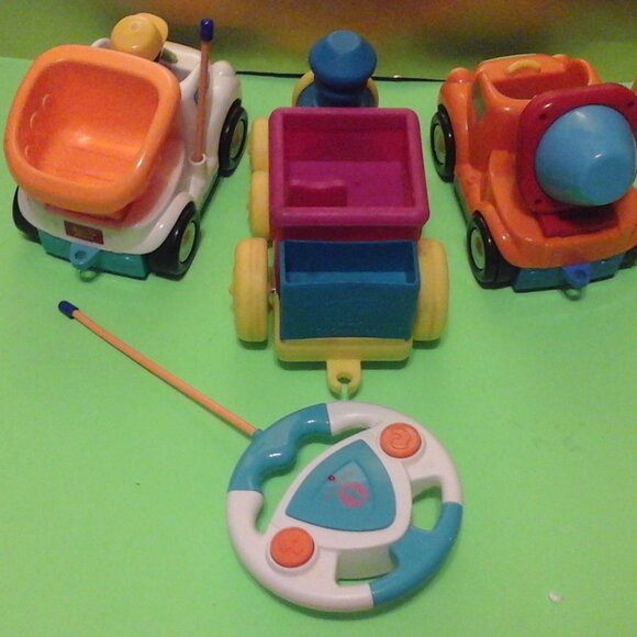 Cocomelon train & remote control trucks bundle - Picture 4 of 10